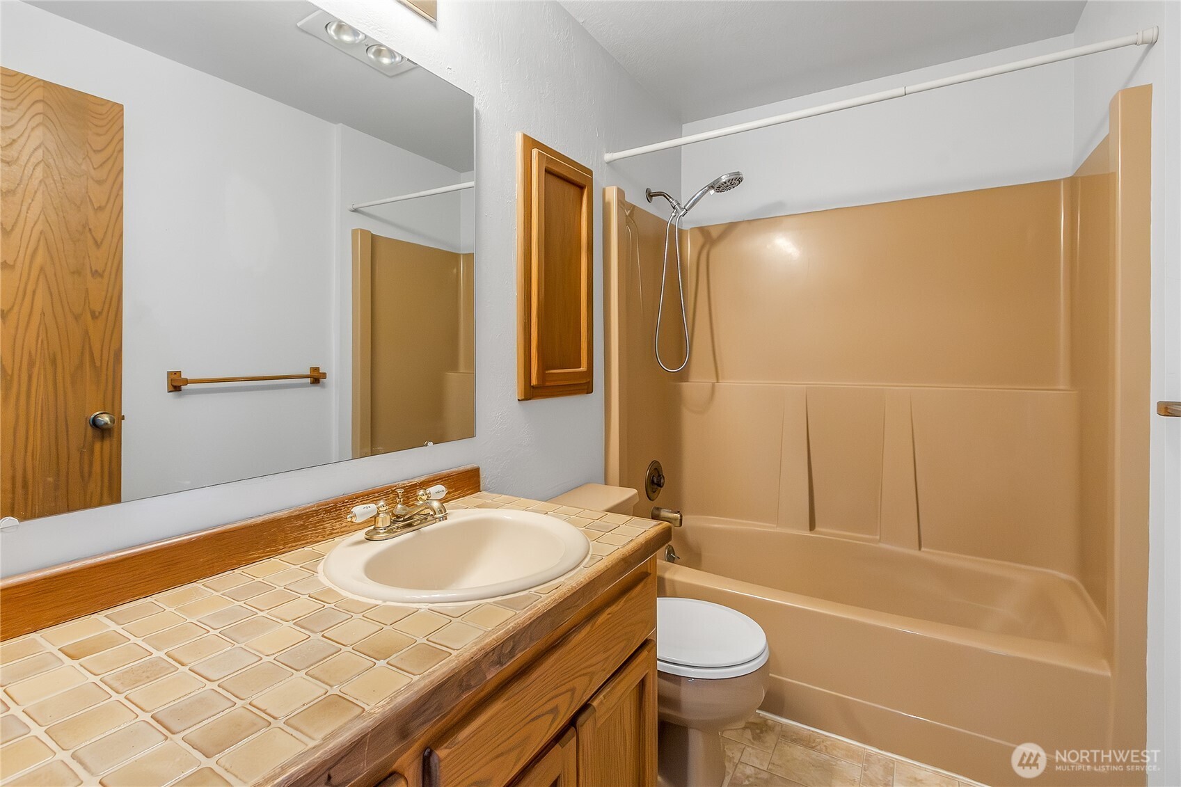 1345 N Juniper Street , Tacoma, WA 98406