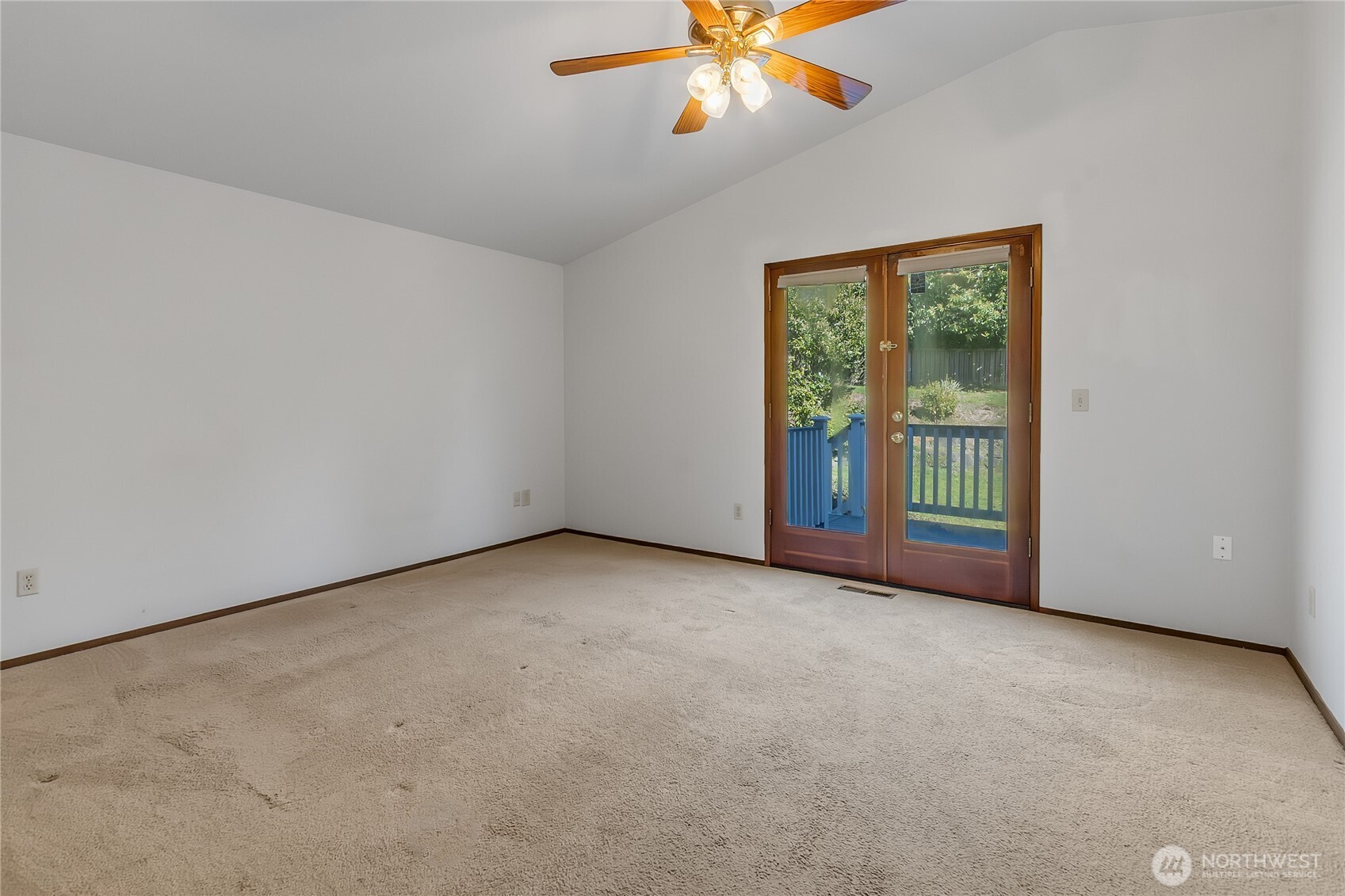 1345 N Juniper Street , Tacoma, WA 98406