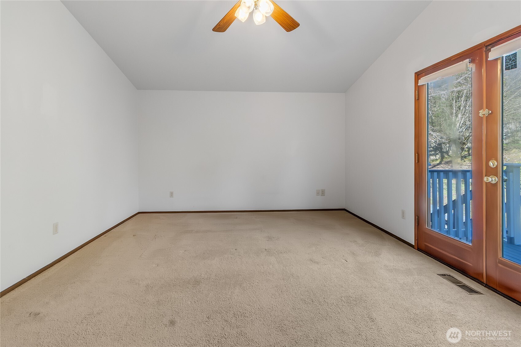 1345 N Juniper Street , Tacoma, WA 98406