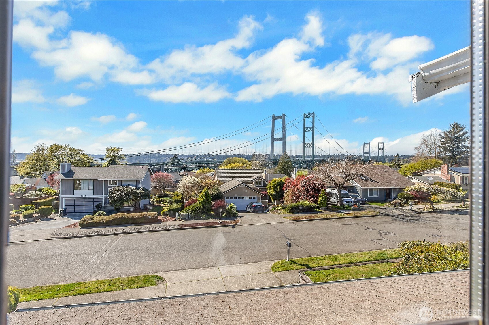 1345 N Juniper Street , Tacoma, WA 98406