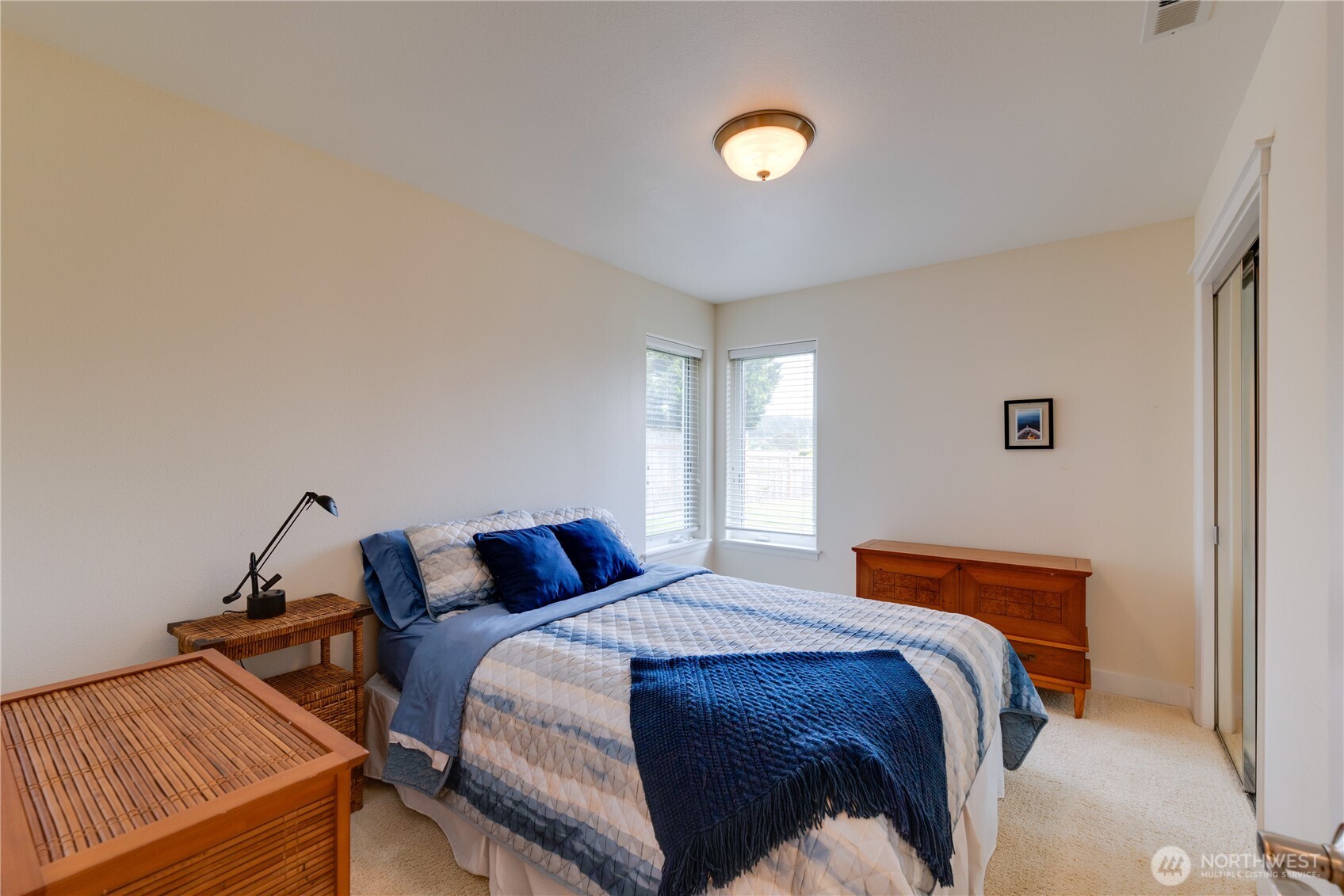837 Shoshone Drive , La Conner, WA 98257-9621