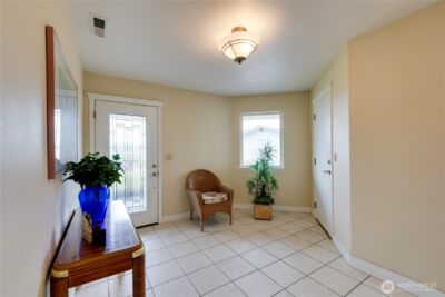 837 Shoshone Drive , La Conner, WA 98257-9621 - Photo 4