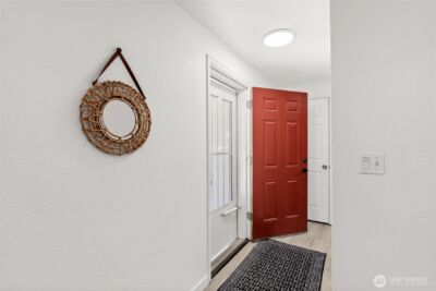 12615 68th Avenue Ct E, Puyallup, WA 98373-8821 - Photo 2