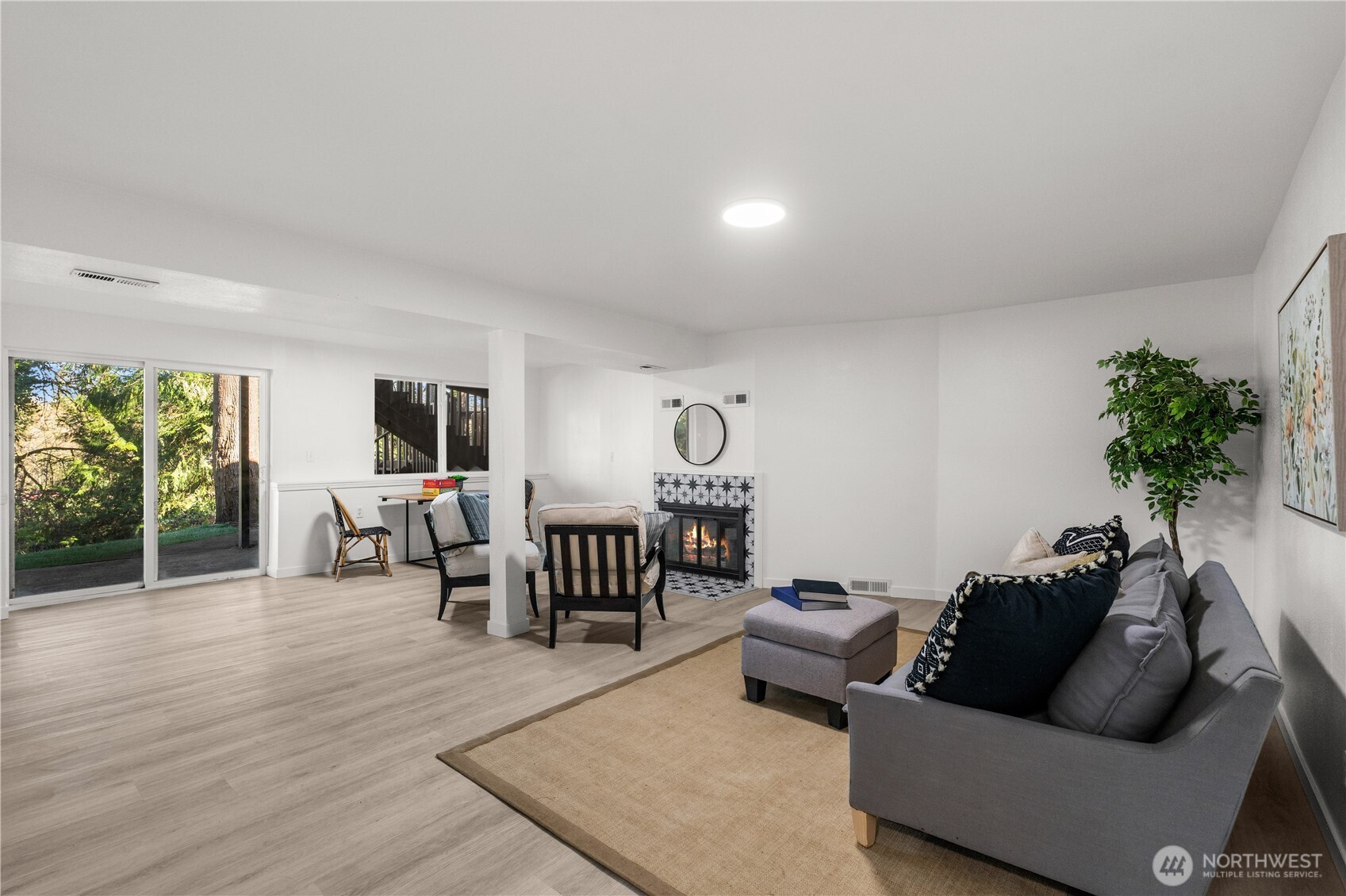 12615 68th Avenue Ct E, Puyallup, WA 98373-8821