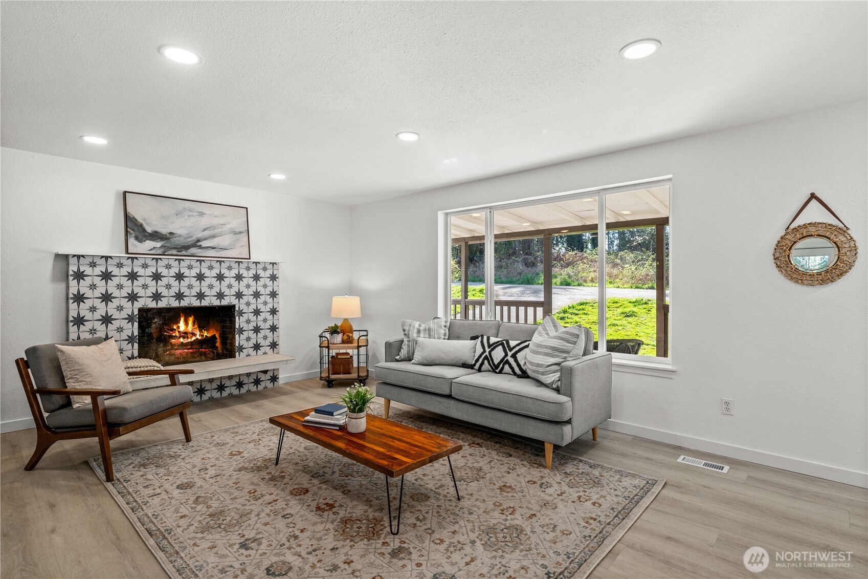 12615 68th Avenue Ct E, Puyallup, WA 98373-8821