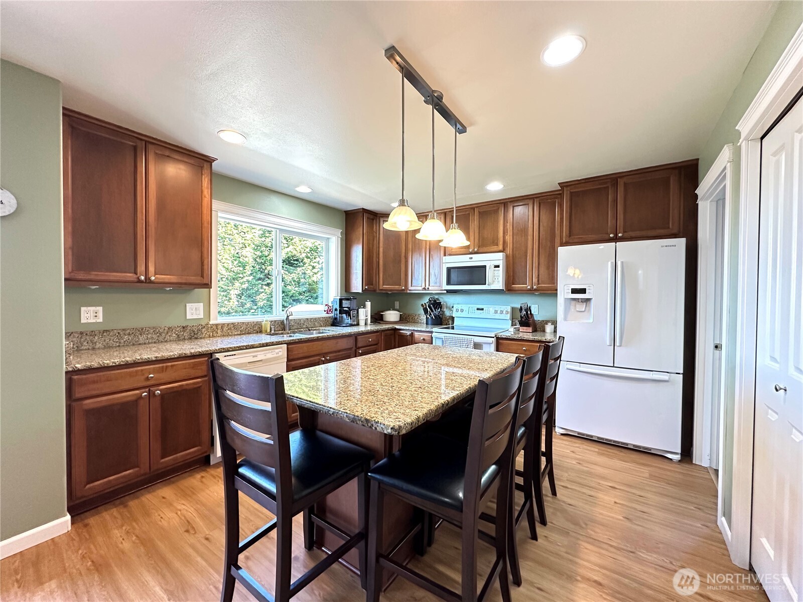 3710 W 7th Street , Anacortes, WA 98221