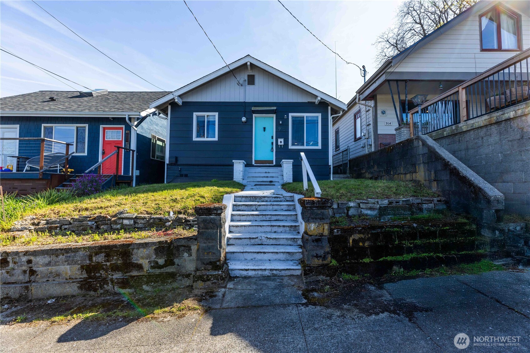 916 Pleasant Avenue , Bremerton, WA 98337