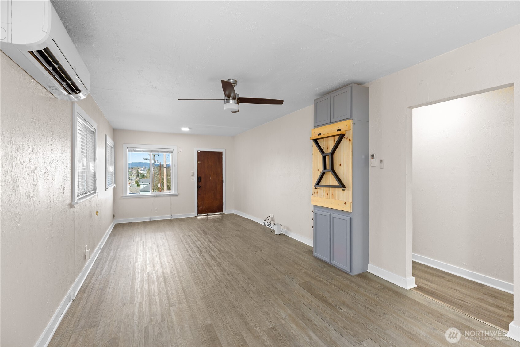 916 Pleasant Avenue , Bremerton, WA 98337