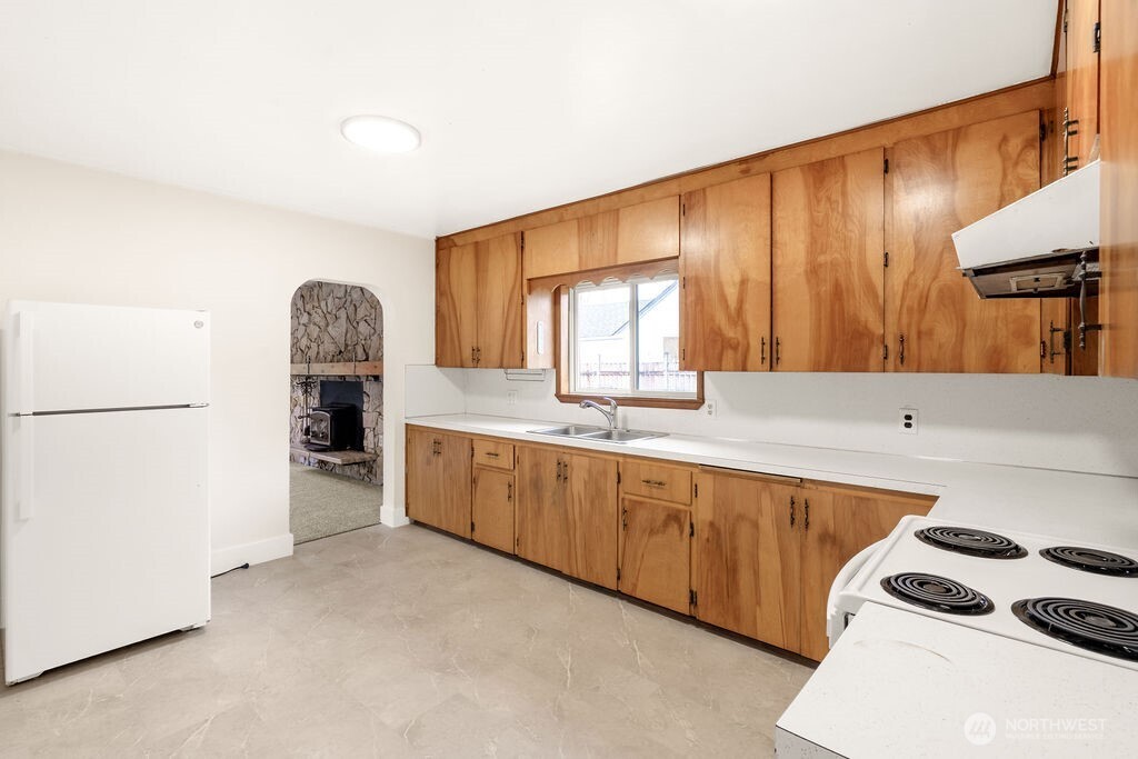 7302 Blaine Road , Aberdeen, WA 98520