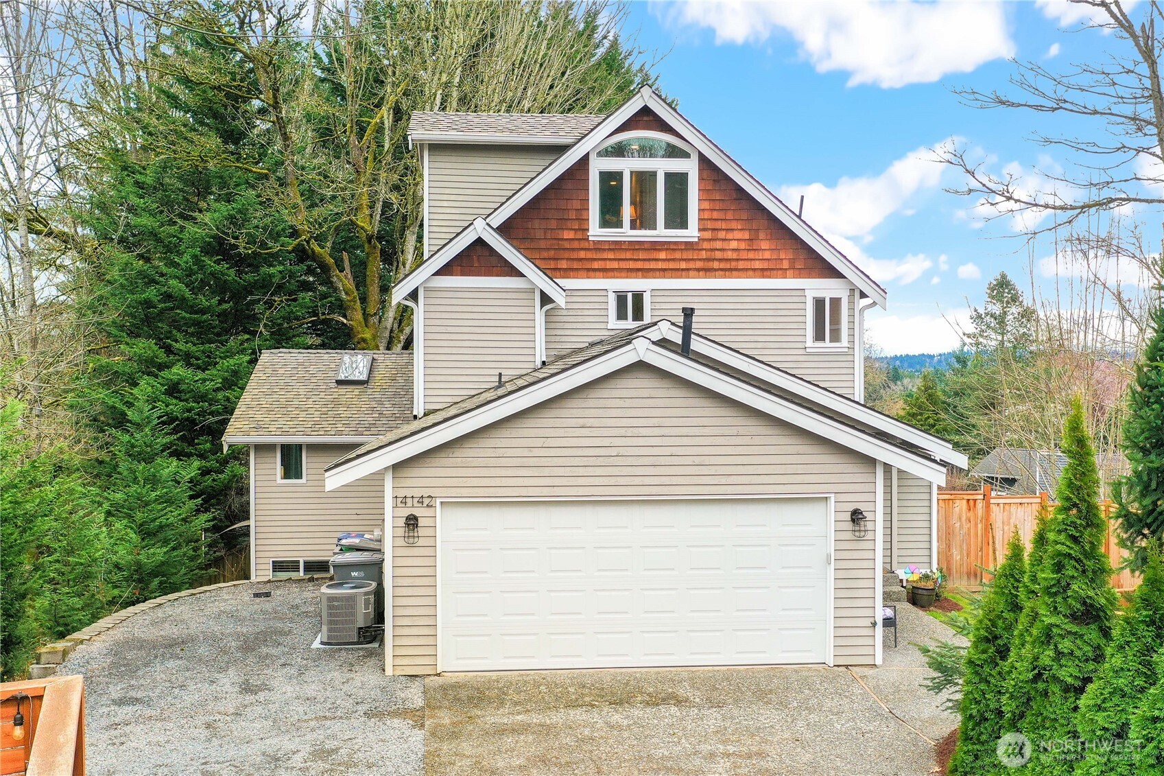 14142 97th Avenue NE, Kirkland, WA 98034
