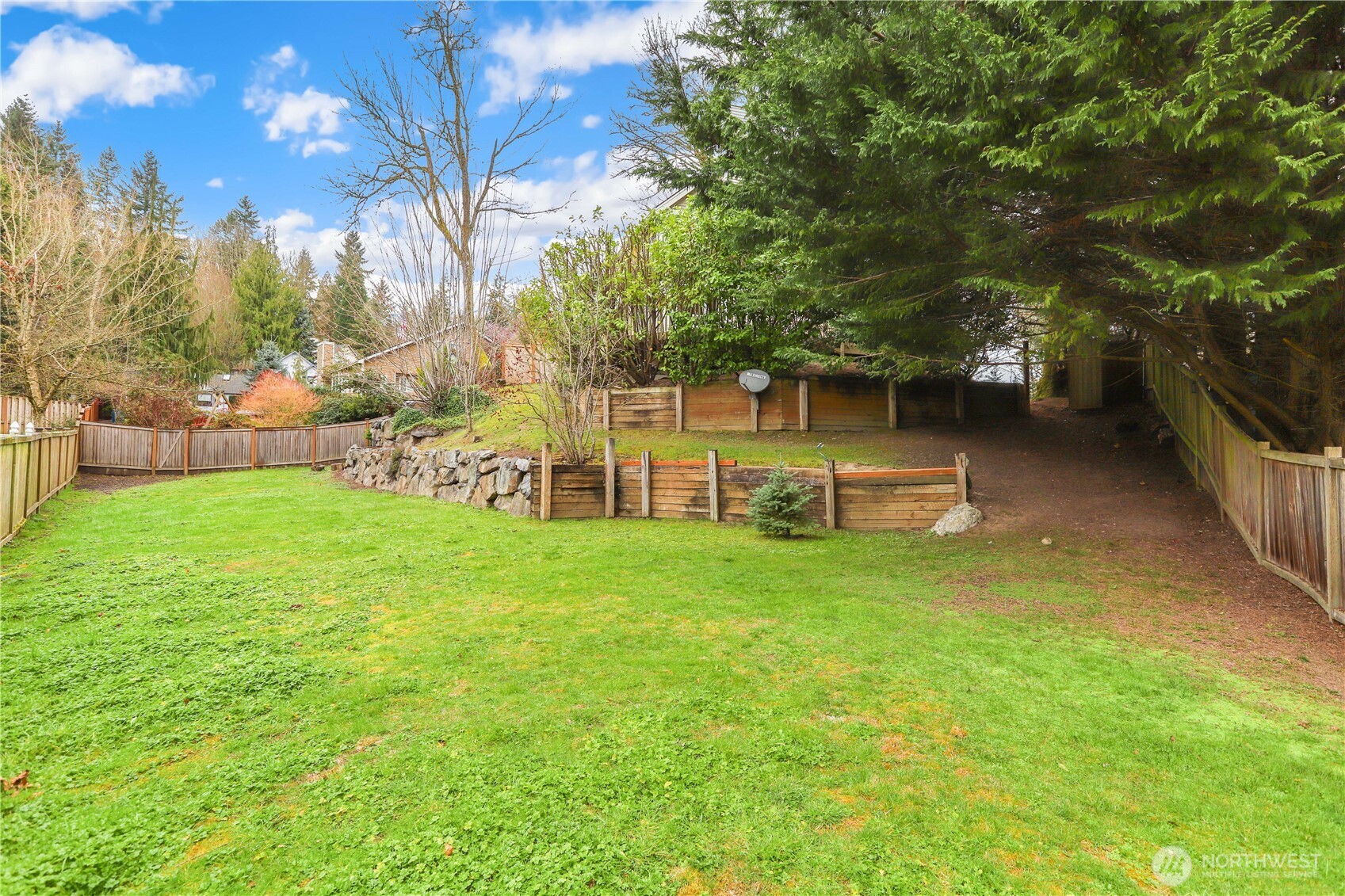 14142 97th Avenue NE, Kirkland, WA 98034