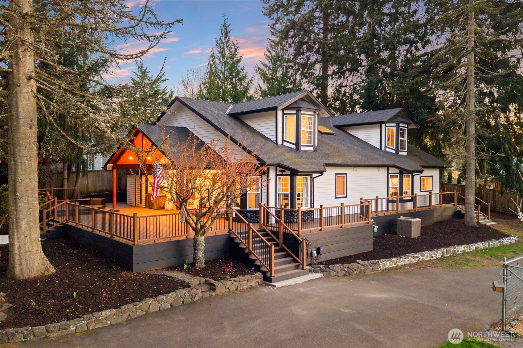 2518 Cincinnati Street , Steilacoom, WA 98388