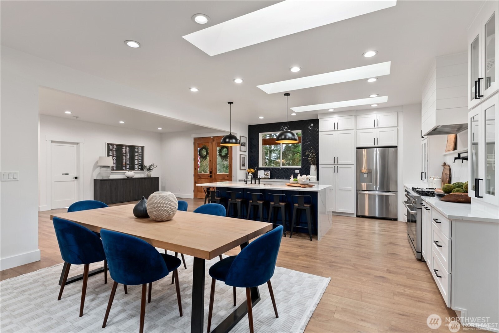 2518 Cincinnati Street , Steilacoom, WA 98388