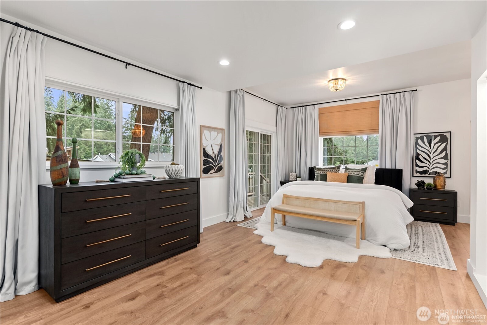 2518 Cincinnati Street , Steilacoom, WA 98388