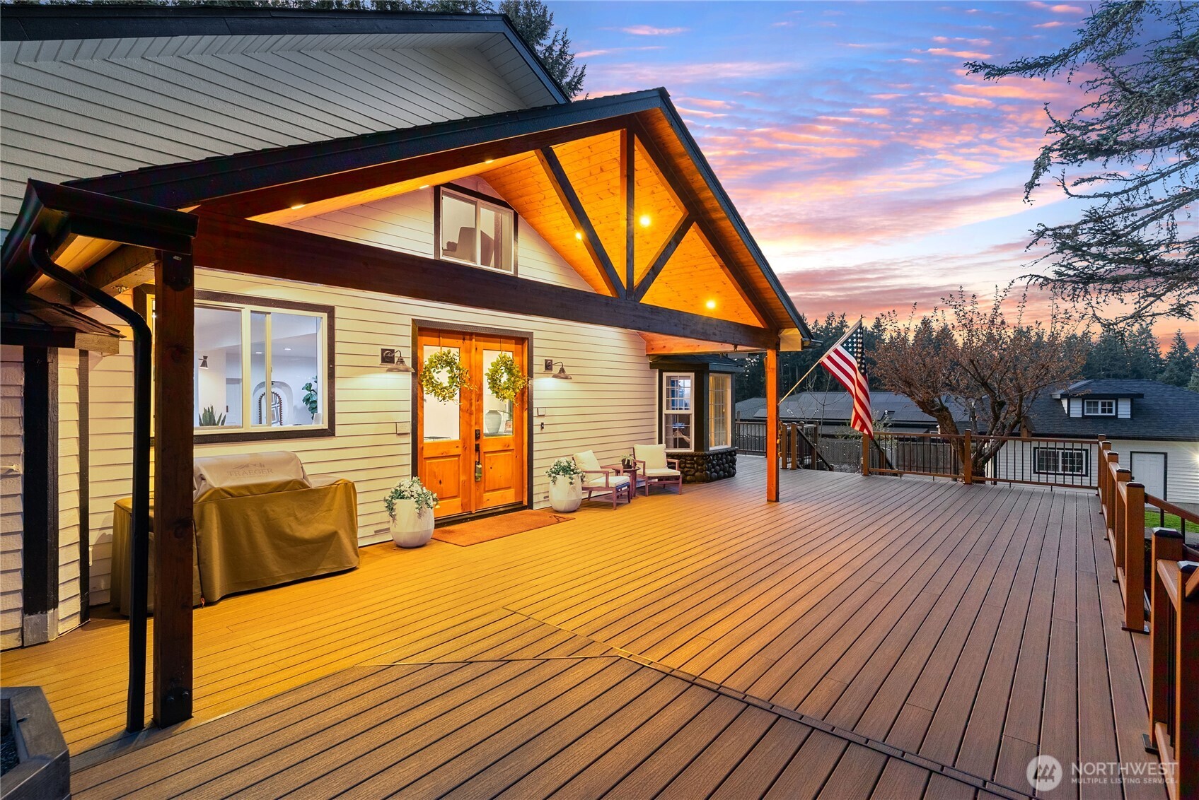 2518 Cincinnati Street , Steilacoom, WA 98388