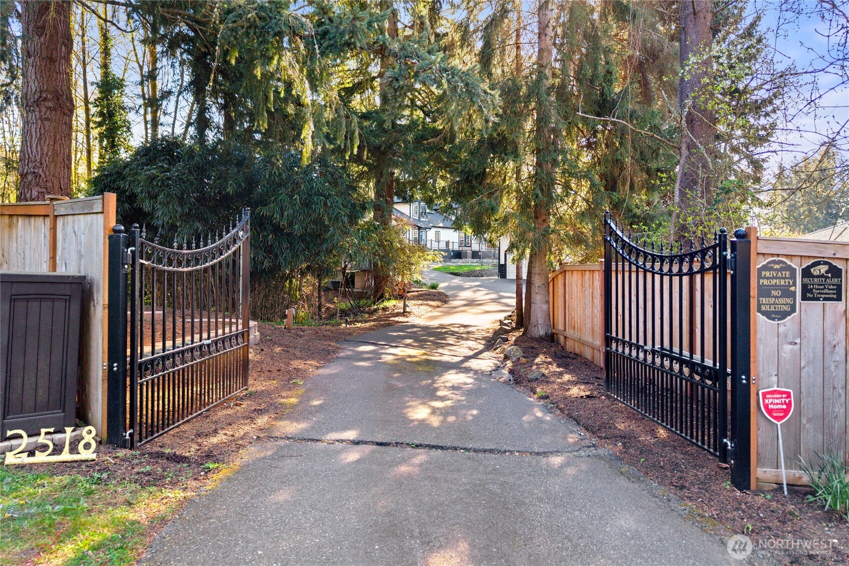 2518 Cincinnati Street , Steilacoom, WA 98388