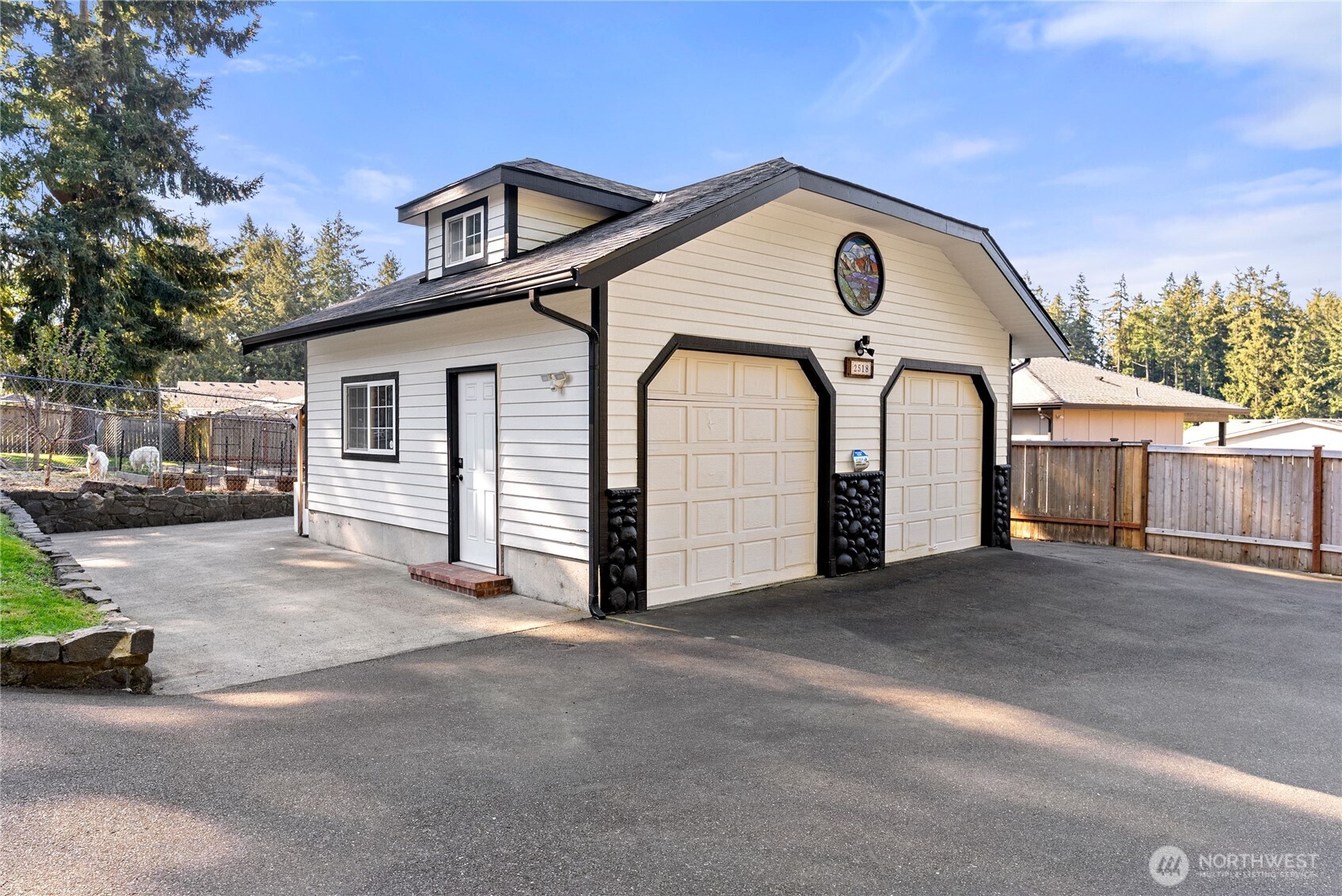 2518 Cincinnati Street , Steilacoom, WA 98388