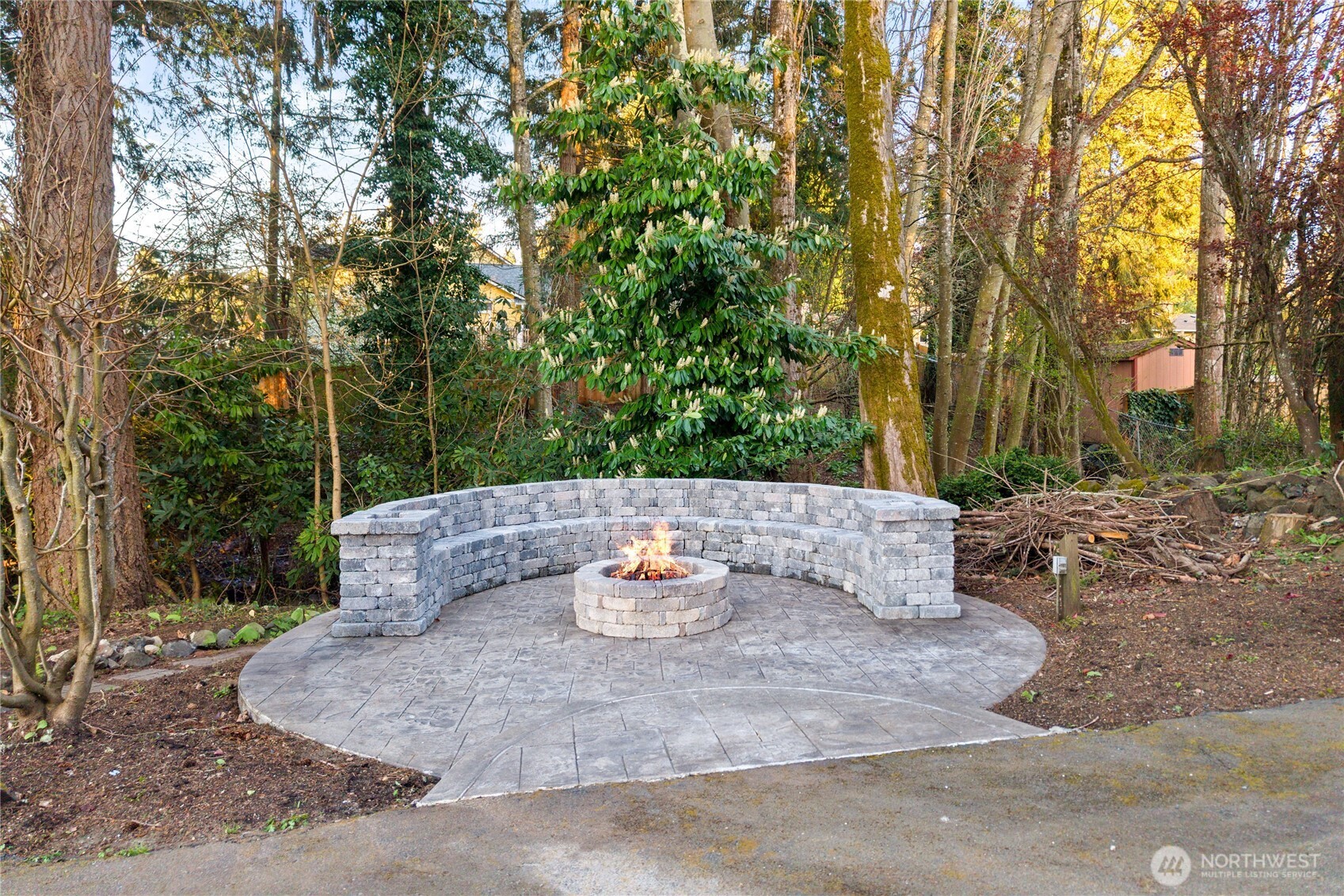 2518 Cincinnati Street , Steilacoom, WA 98388