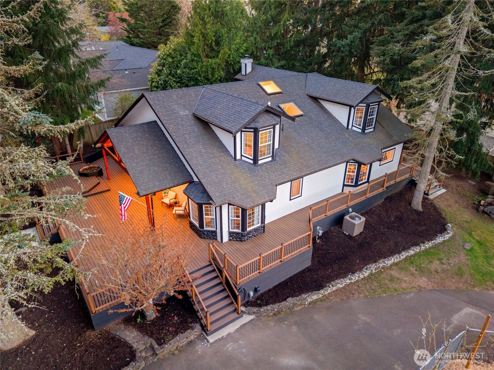 2518 Cincinnati Street , Steilacoom, WA 98388