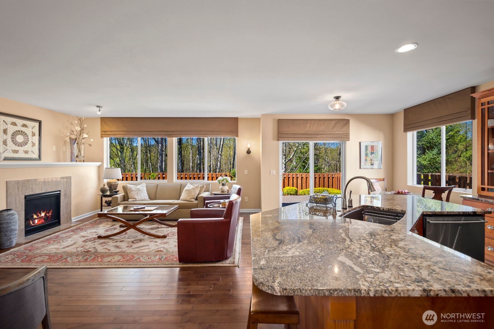 5120 S 214th Way #10, Kent, WA 98032