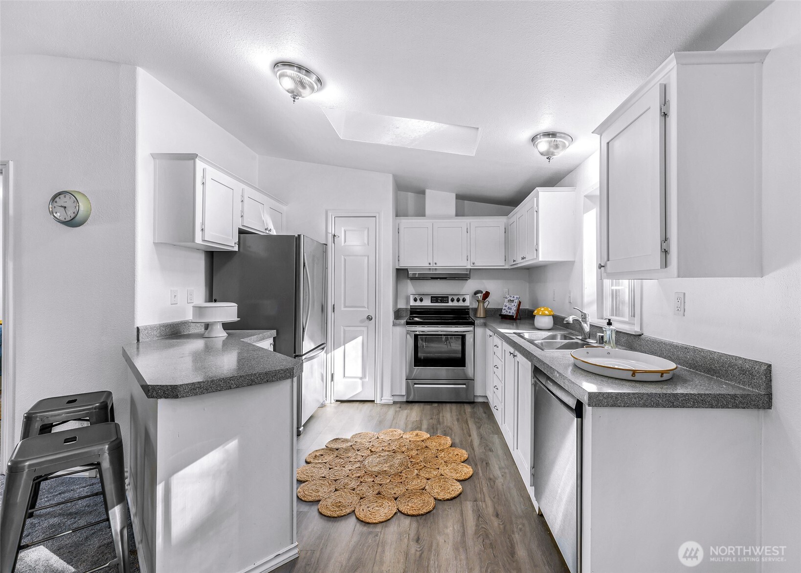 1649 Oak Ridge Drive , Camano Island, WA 98282