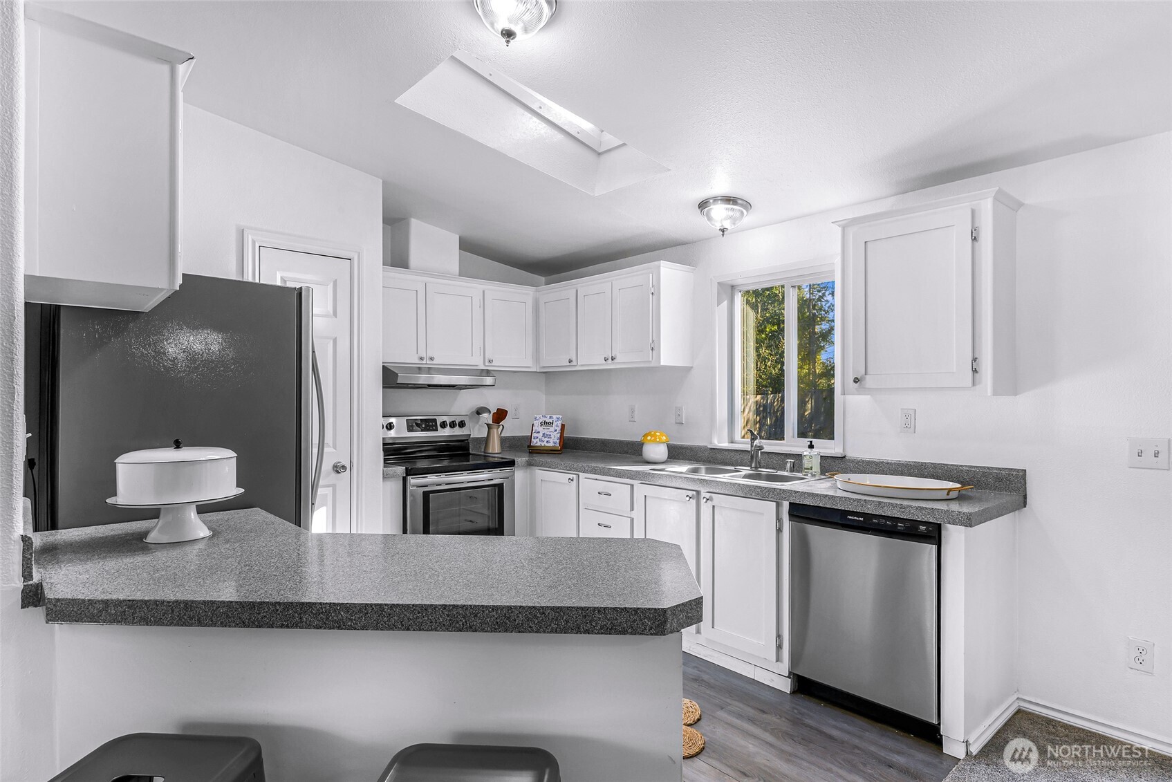 1649 Oak Ridge Drive , Camano Island, WA 98282