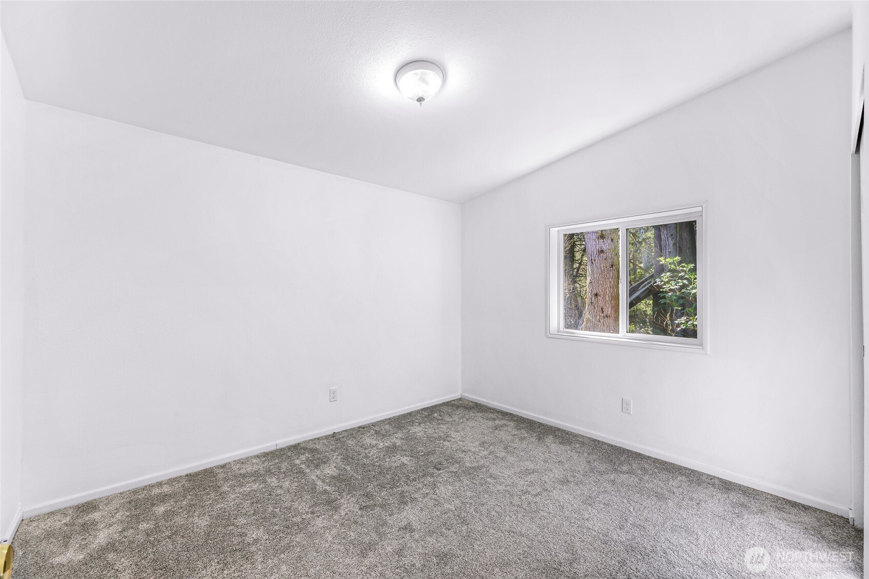 1649 Oak Ridge Drive , Camano Island, WA 98282