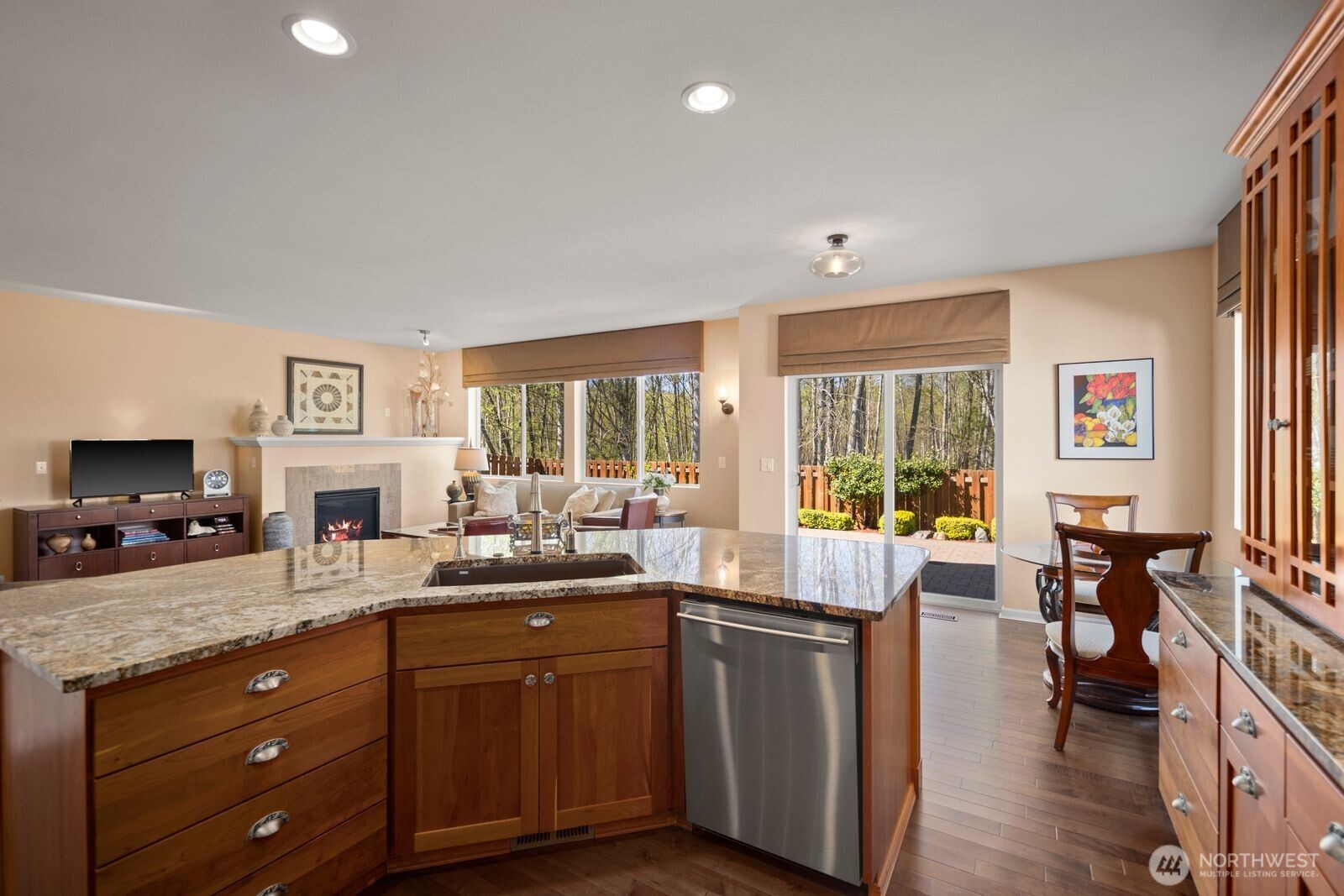 5120 S 214th Way #10, Kent, WA 98032