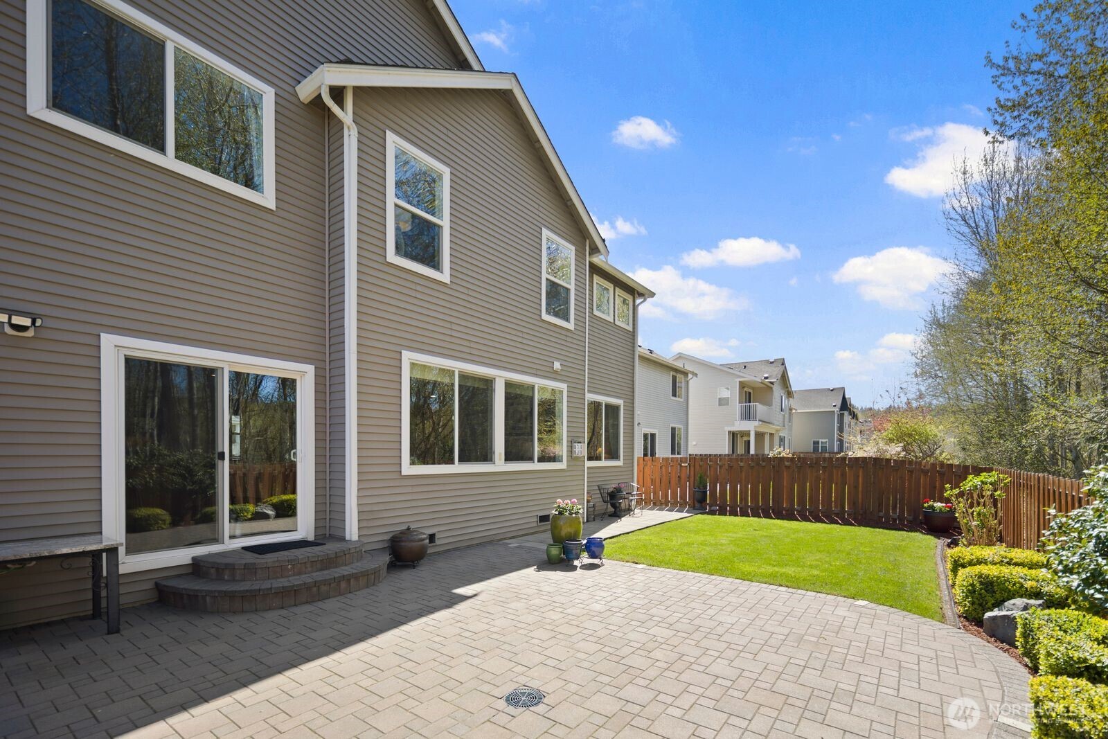 5120 S 214th Way #10, Kent, WA 98032