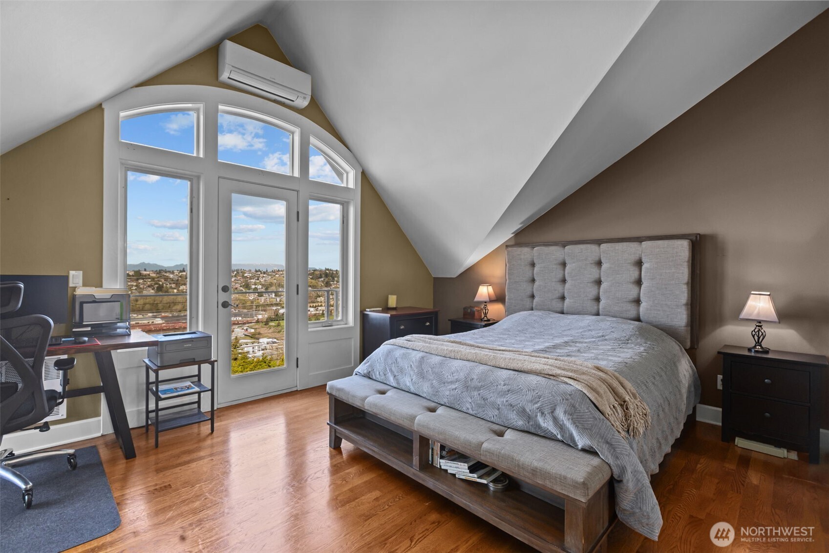 2200 11th Avenue W #A, Seattle, WA 98119