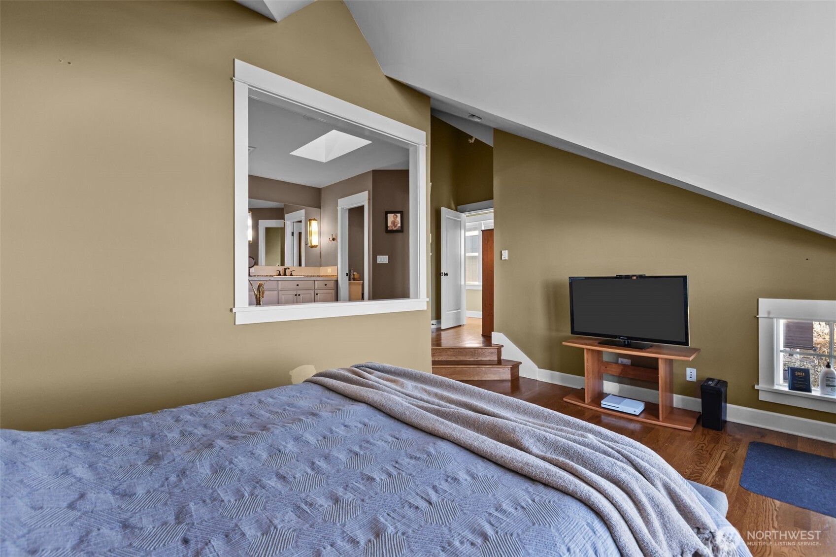 2200 11th Avenue W #A, Seattle, WA 98119