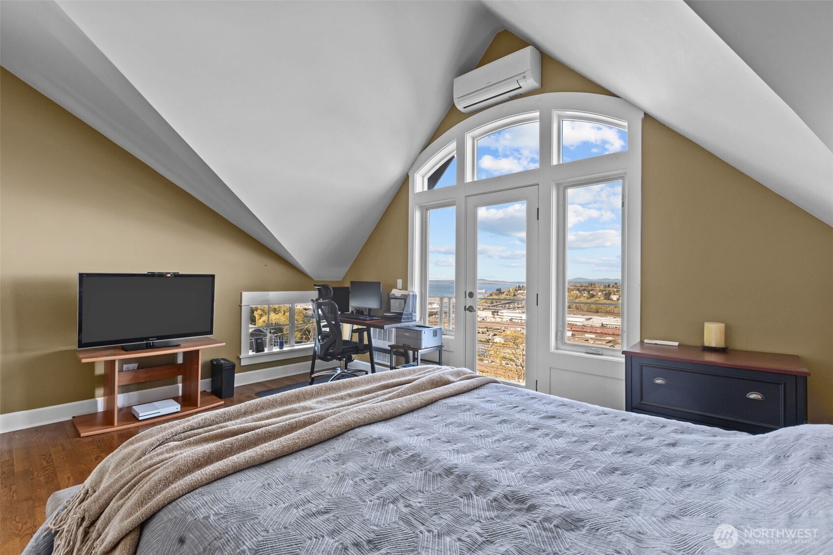 2200 11th Avenue W #A, Seattle, WA 98119