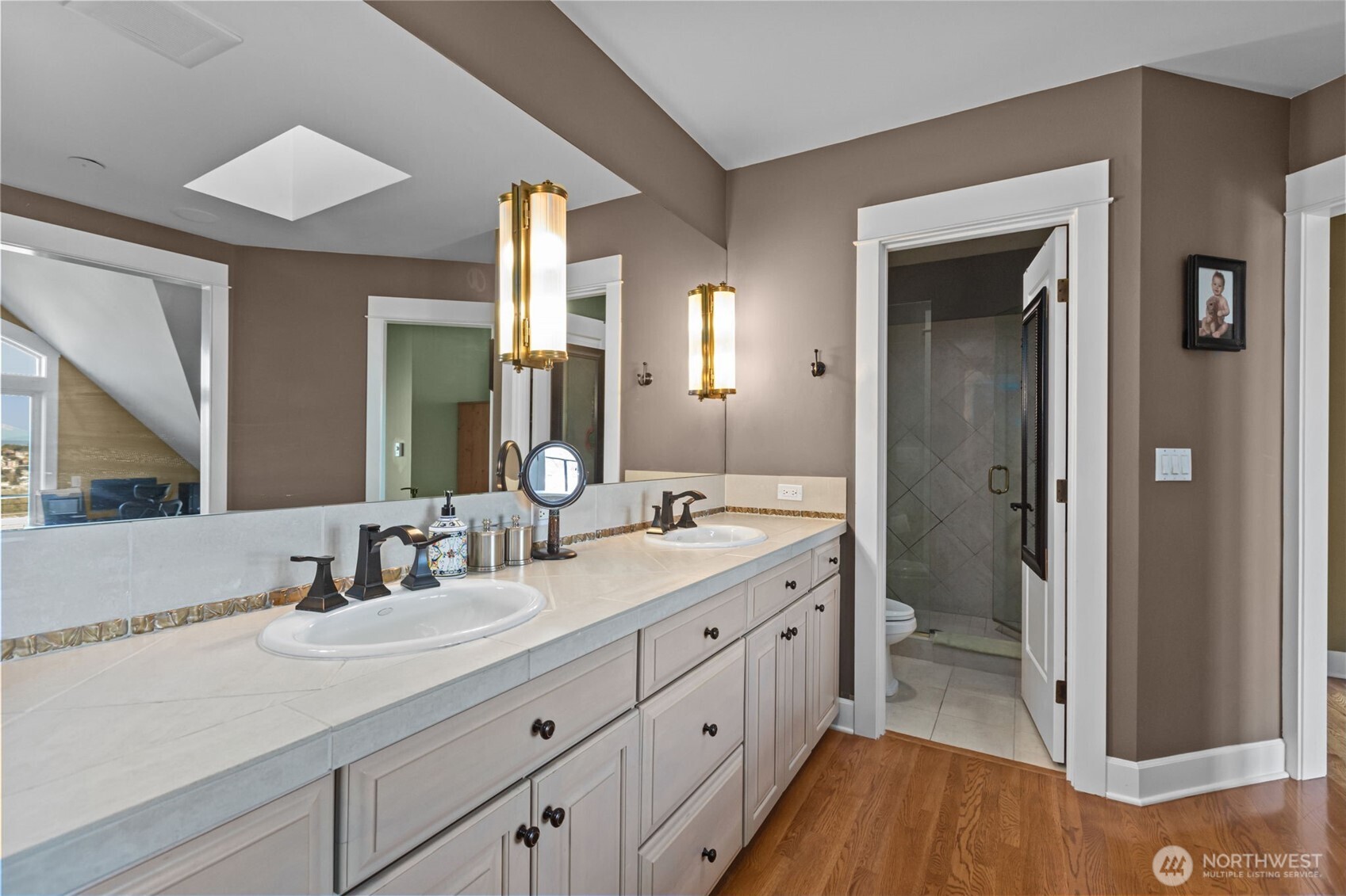 2200 11th Avenue W #A, Seattle, WA 98119