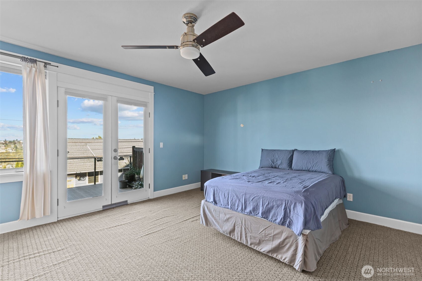 2200 11th Avenue W #A, Seattle, WA 98119