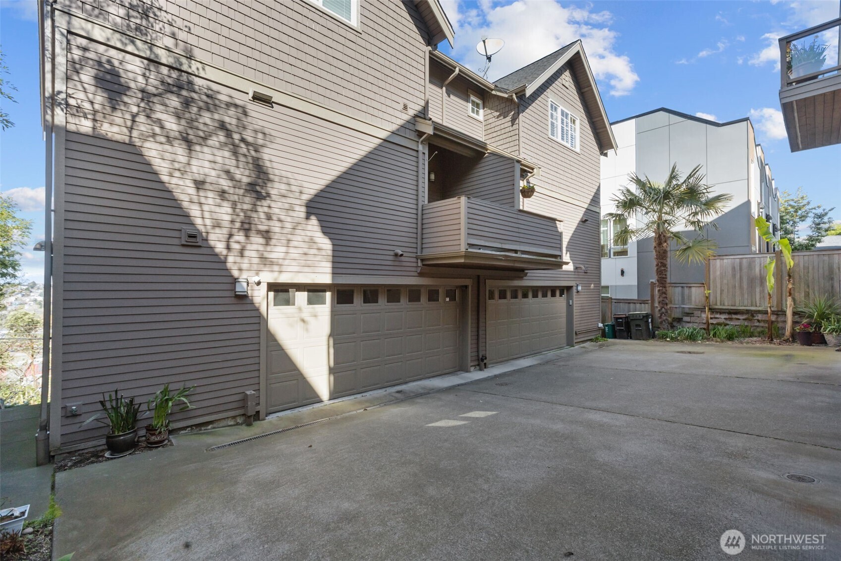 2200 11th Avenue W #A, Seattle, WA 98119