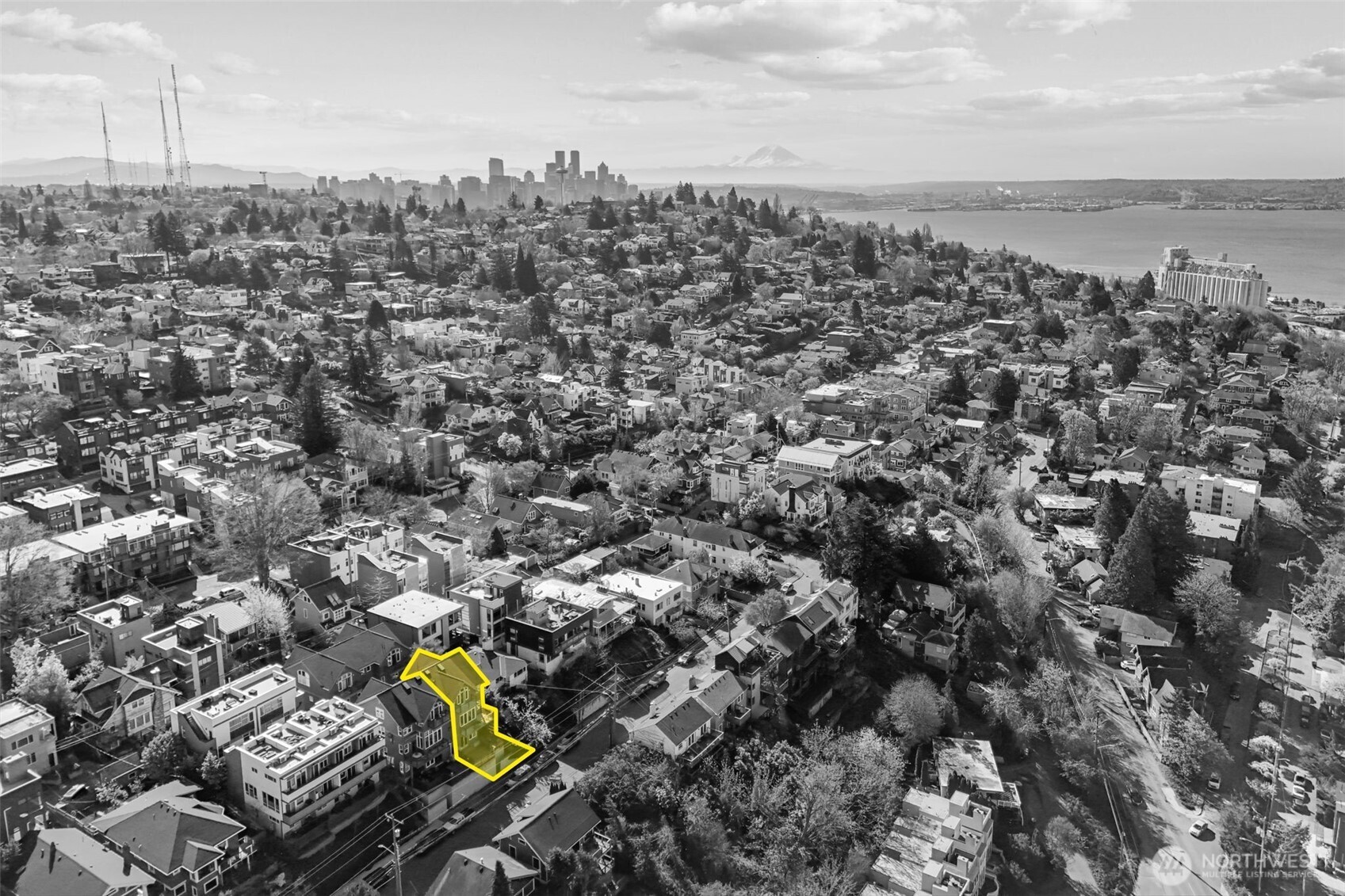 2200 11th Avenue W #A, Seattle, WA 98119