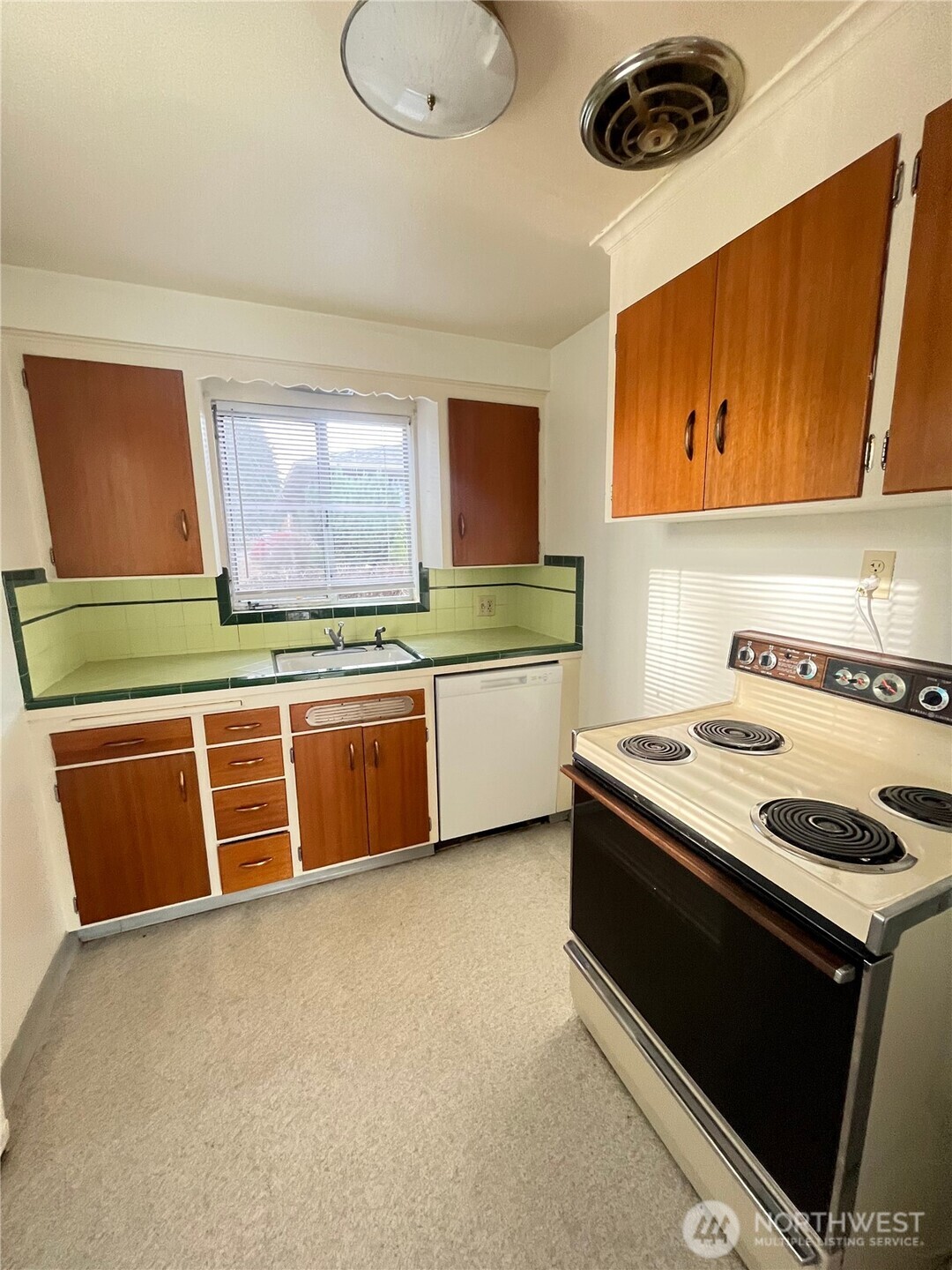 5120 Colby Avenue #1, Everett, WA 98203