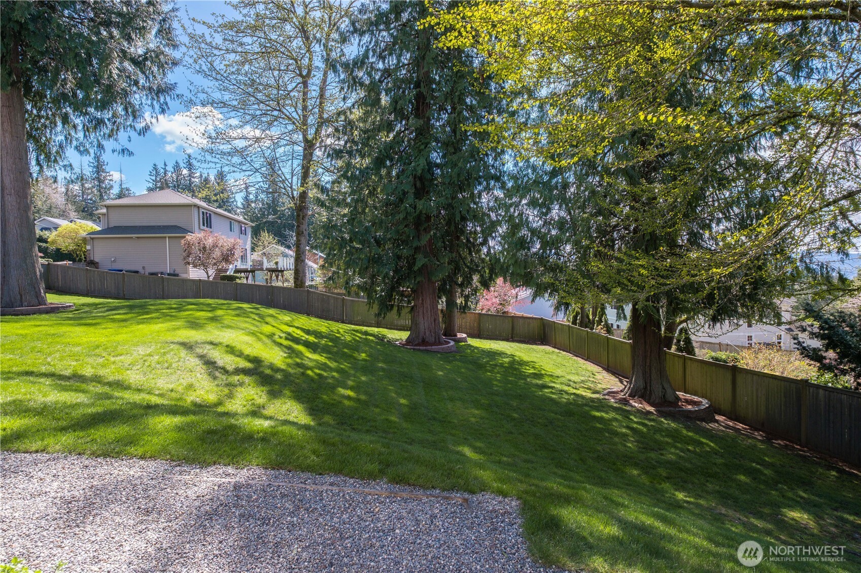 109 211th Place NE, Sammamish, WA 98074