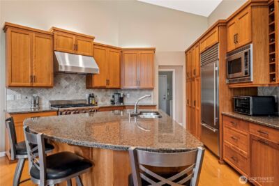 109 211th Place NE, Sammamish, WA 98074 - Photo 6