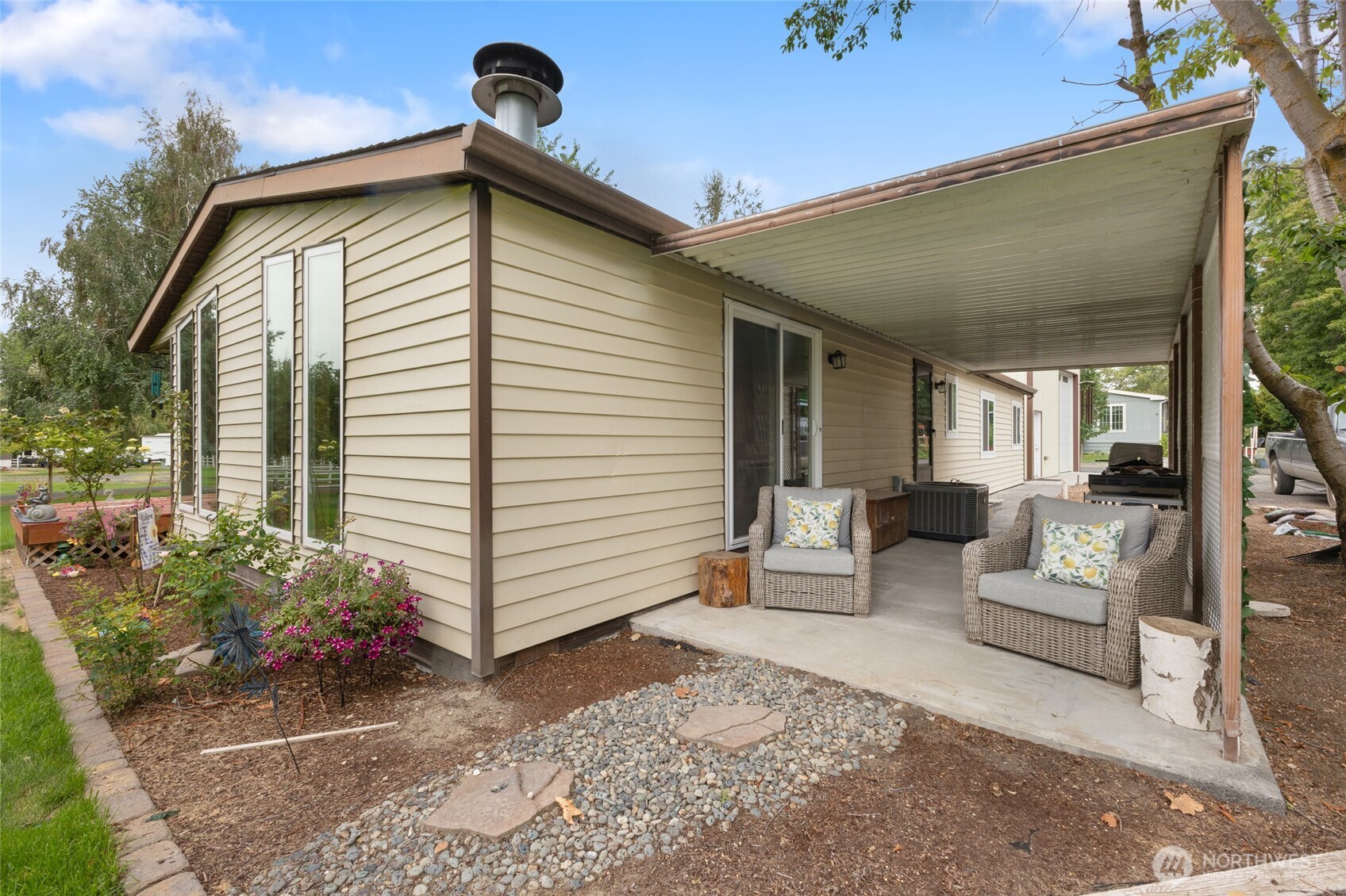 7472 Road F SE #8, Othello, WA 99344