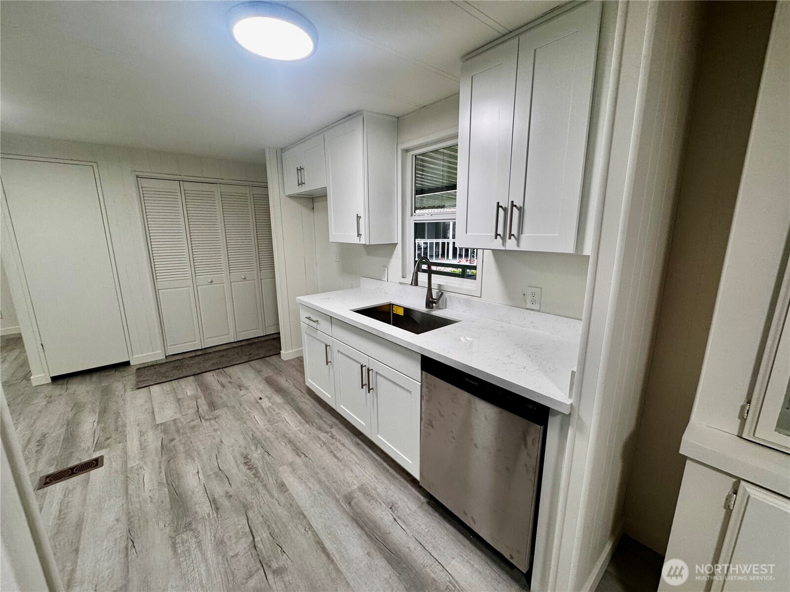 18425 NE 95th Street #76, Redmond, WA 98052
