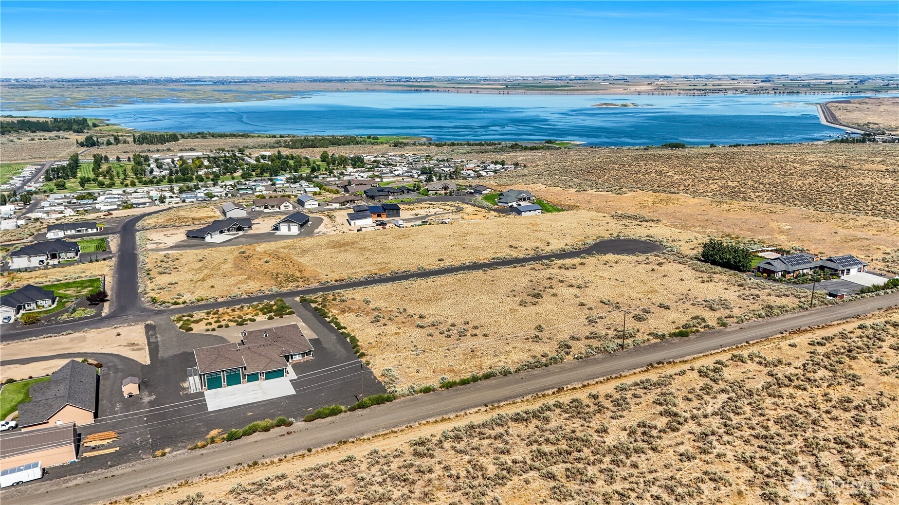 6921 8.9 Road SE, Othello, WA 99344