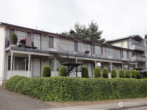 500 75th Street SE #10, Everett, WA 98203