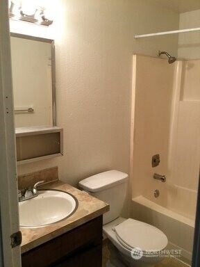 500 75th Street SE #10, Everett, WA 98203 - Photo 5
