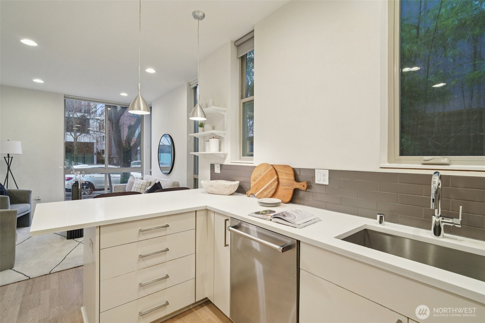 3817 B California Avenue SW, Seattle, WA 98116