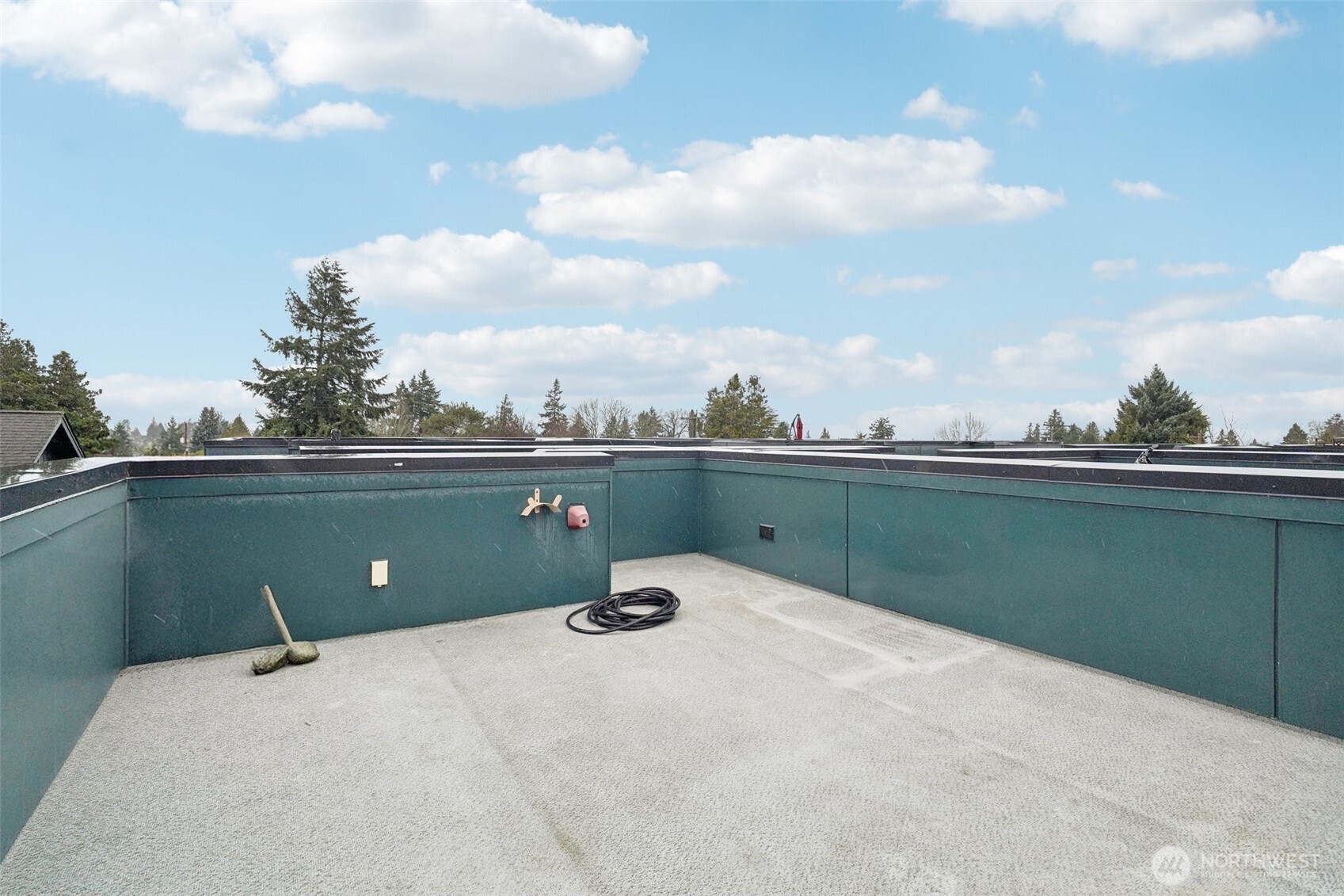 3817 B California Avenue SW, Seattle, WA 98116