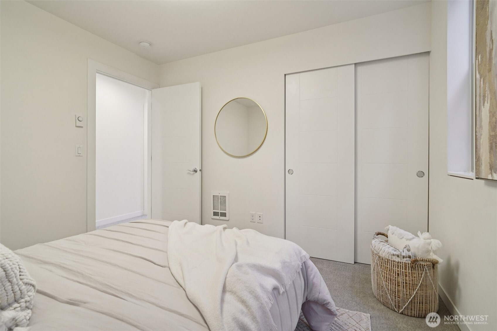 3817 B California Avenue SW, Seattle, WA 98116