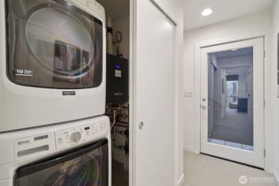 3817 B California Avenue SW, Seattle, WA 98116 - Photo 29