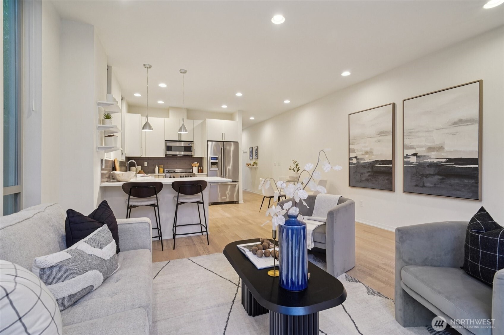 3817 B California Avenue SW, Seattle, WA 98116