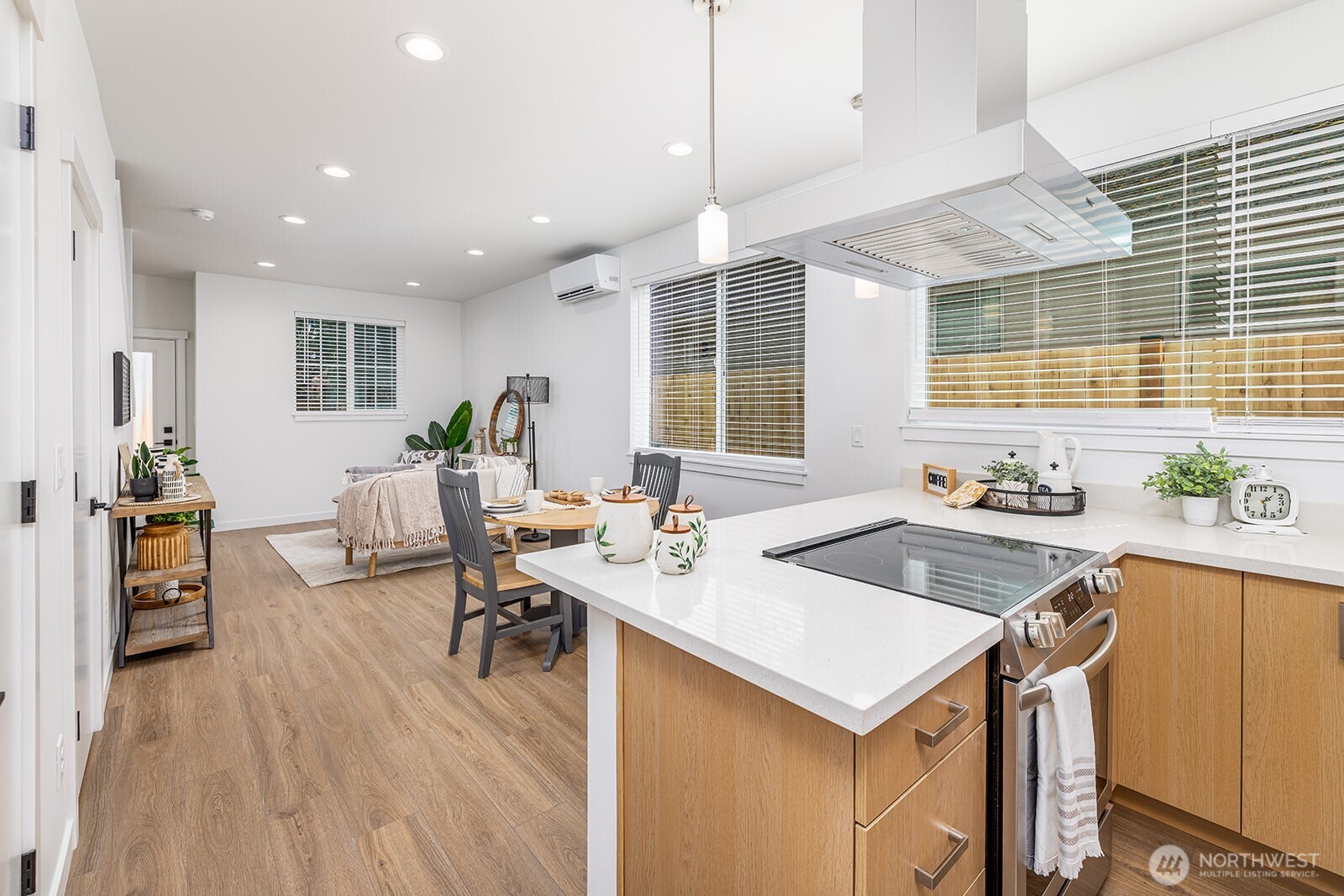 7711 B 11th Avenue SW, Seattle, WA 98106